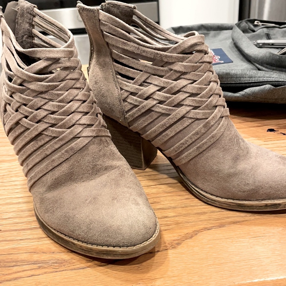 Cute weaved ankle booties!